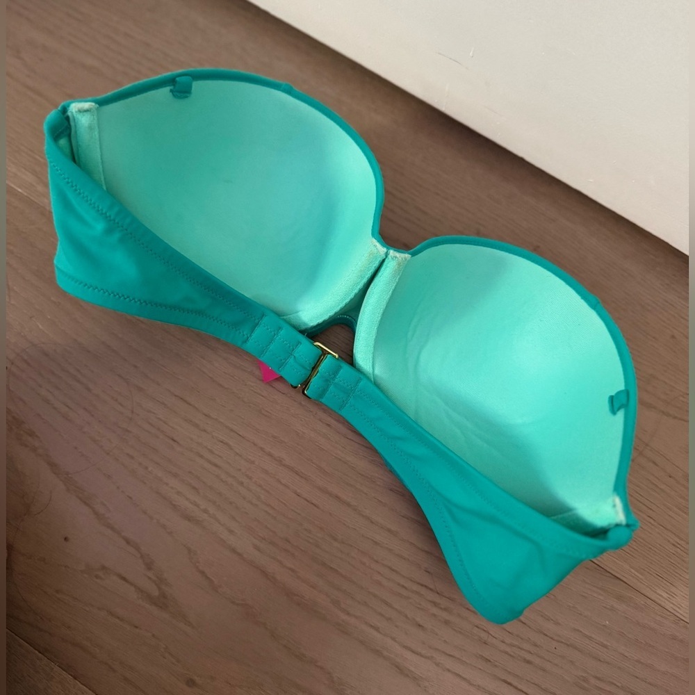 VICTORIA’S SECRET Two Piece Green Swim Bikini with Bra (34D) and Bottoms (L) - Picture 3 of 8